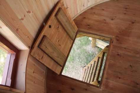 Elements To Include In A Kid's Treehouse To Make It Awesome. Trap Door. Playhouse Door, Treehouse Kids, Treehouse Plans, Tree House Interior, Backyard Fort, Tree House Ideas, Treehouse Ideas, Kids Forts, Tree House Plans