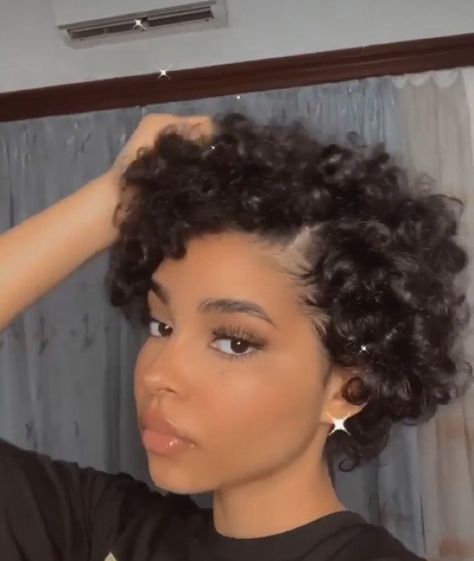 Short Curly Haircuts Natural Mixed Women, Short Hair For Mixed Women, Short Hairstyles For Black Women Curly Hair, Short Straight Curly Hair, Curly Short Natural Hairstyles For Black Women, Short Hair Curly Styles Black Women, Side Part Short Curly Hair Black Women, Short Black Hairstyles Curly, Natural Curl Short Hairstyles