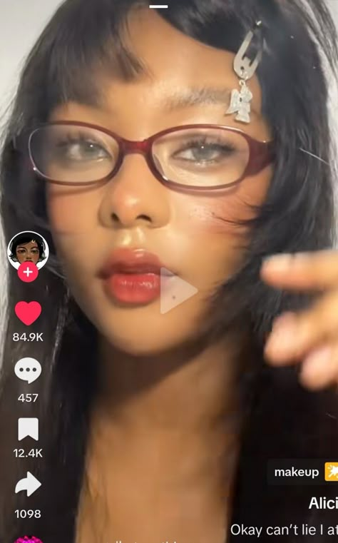 Pink Bayonetta Glasses, Baynottea Glasses, Bayonetta Glasses Outfit, Bayonetta Glasses Black Women, Miu Miu Bayonetta Glasses, Office Siren Glasses Round Face, Red Bayonetta Glasses, Bayonetta Glasses Aesthetic, Bayonetta Glasses Round Face