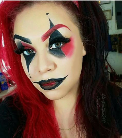 Harley Quinn costume makeup Og Harley Quinn Makeup, Evil Jester Makeup, Red Black Clown Makeup, Harley Quinn Makeup Ideas Red Black, Black And Red Clown Makeup, Ring Master Makeup, Harley Quinn Makeup Red Black, Red And Black Clown Makeup, Killer Clown Makeup Women