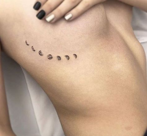 #minimalisttattoo #minimaltattoo #simpletattoo #linetattoo #tinytattoo #smalltattoo Tattoos Infinity, Tattoos For Girls, Tattoos Mandala, Palm Tattoos, Clever Tattoos, Cool Tattoo, Meaningful Tattoos For Women, Tasteful Tattoos, Small Girl Tattoos