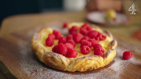 Jamie Oliver’s 'simply irresistible' lemon curd tart can be made in just 30 minutes — Express Jamie Oliver Lemon Curd Tart, Pastries Images, Curd Tart, Lemon Curd Tart, Raspberry Tart, Raspberry Tarts, Jamie Oliver Recipes, Curd Recipe, 5 Ingredient Recipes