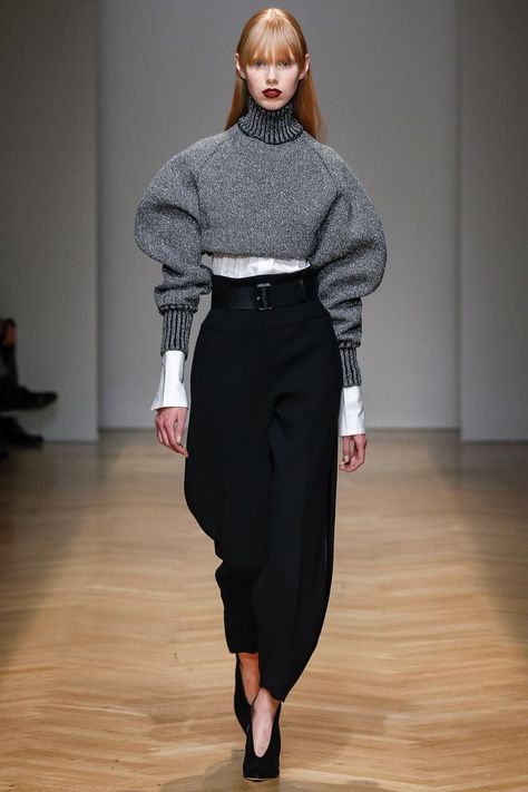 Aquilano Rimondi, Knitwear Trends, 2021 Fashion, Knitwear Fashion, Outfit Trends, British Vogue, 가을 패션, Fall 2017, Knit Fashion