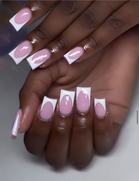 Pink Based French Nails, Pink Acrylic With White Tip, Nails Idea Medium, White French Tip With Pink Base, Pink Base White French Tip, French Tip Nails Pink Base, French Nails Pink Base, Pink Base French Tip Nails, French Tip With Pink Base