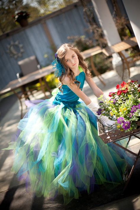 Peacock Pixie tutu dress. Except purple ties for around the neck and down the back Peacock Wedding Flowers, Peacock Wedding Theme, Princess Flower, Peacock Dress, Peacock Wedding, Wedding Flower Girl Dresses, Mom Wedding, Flower Girl Tutu, Future Mrs