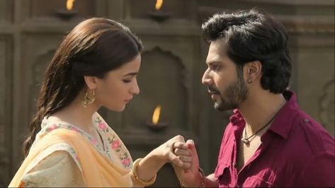 Kalank nahi ishq hai kajal piya Kalank Movie, Ishq Hai, Bollywood Wallpaper, Poster Images, 90s Bollywood Aesthetic, Alia And Varun, Desi Love, Bollywood Posters, Bollywood Cinema