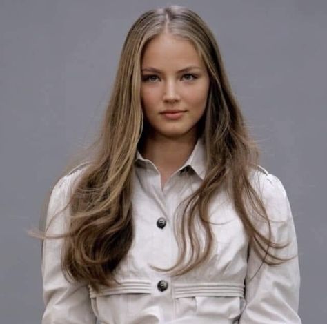 Ruslana Korshunova, Vintage Dance, Photo Dump, Desi, Rain Jacket, Hair Color, Leather Jacket, Hair, Color