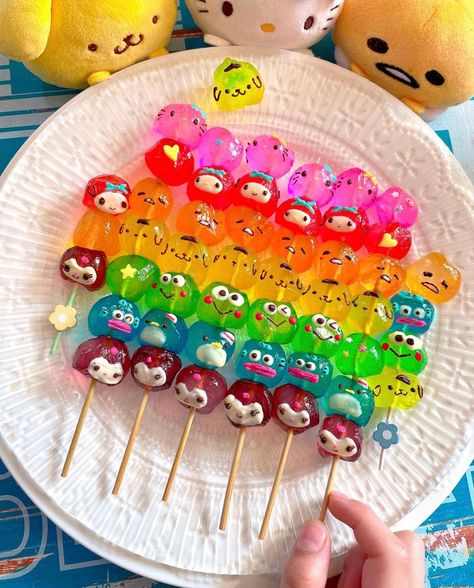 Cute Breakfast Ideas, Hello Kitty Food, Sanrio Food, Kawaii Dessert, Hello Kitty Crafts, Kawaii Cooking, Sleepover Food, Junk Food Snacks, Rainbow Food