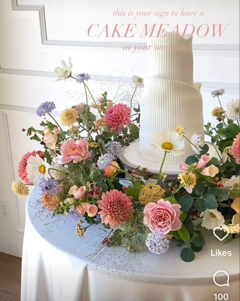 Cake Meadow, 50th Wedding Anniversary Decorations, Wildflower Wedding Theme, Floral Design Classes, Minimalist Wedding Decor, Ocean Wedding, Wedding Planning Decor, Wedding Cake Table, Beautiful Flower Arrangements