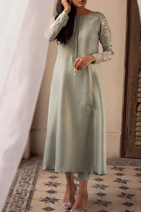 Summer Outfits Pakistani, Warm Outfit Ideas, Modest Fall Fashion, Casual Dress Outfit, Fall Fashion Casual, Outfit Ideas Cute, Warm Outfit, Casual Indian Fashion, Pakistani Dresses Casual