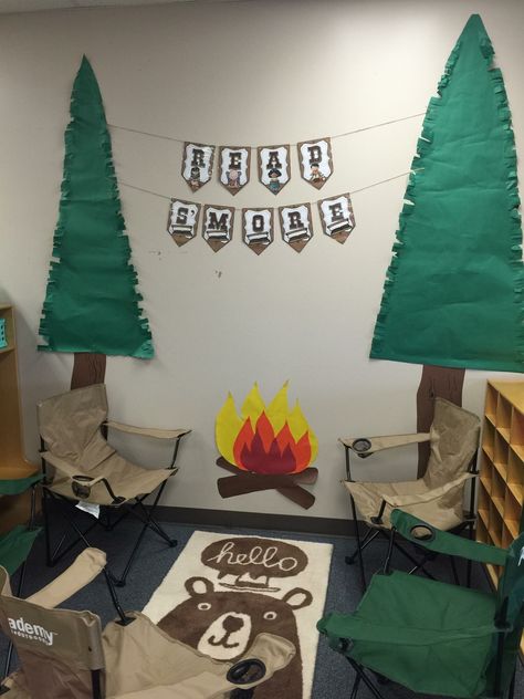 Camping themed classroom reading nook Reading Nook Classroom, Classroom Decoration Ideas, Innovative Teaching Ideas, Forest Classroom, Camping Classroom, Camping Theme Classroom, Classroom Layout, Elementary Classroom Decor, Classroom Decor Themes