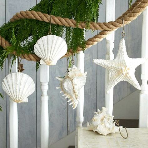 Seashell Garland, Rope Garland, Beach Christmas Decorations, Decoration Theme, Coastal Christmas Tree, Florida Christmas, Coastal Christmas Decor, Beachy Christmas, Nautical Christmas