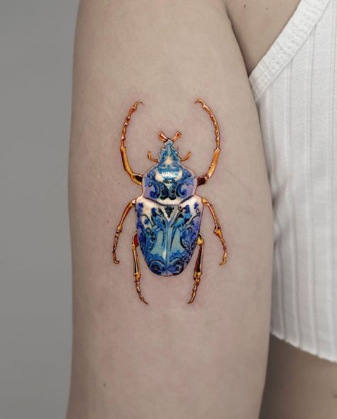 Kintsugi Tattoo, Mosaic Tattoo, Gold Beetle, Blue Ink Tattoos, Beetle Tattoo, 16 Tattoo, Tattoo Reference, Gold Tattoo, Blue Tattoo