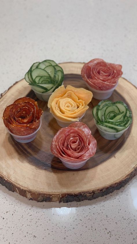 fancyfigscharcuterie on Instagram: Let’s make some roses! Like the best kind of roses, the ones you can eat!!! . . . . . . . . . . . . . . . . #charcuterie #plattergoals… Ham Roses Flower, Food Roses Ideas, Flower Theme Charcuterie Board, Cheese Roses How To, Rose Themed Food, Pepperoni Flowers Charcuterie, Rose Appetizers, Charcuterie Rose, Charcuterie Roses