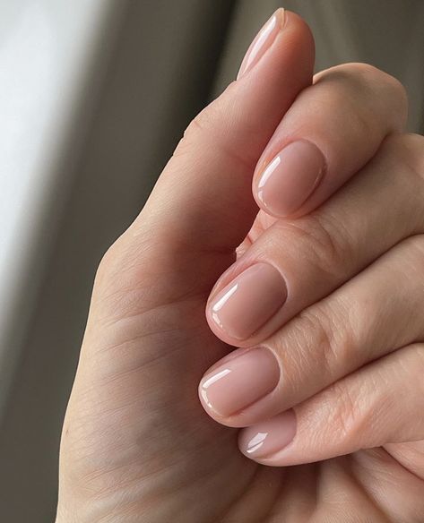 Neutrals are a must for the 2023 Fall season! Don't miss out - try these now! 💅 (photo via @jessicajrhoades on IG) Neutral Nail Polish Colors, Nails For 2023, Fall Toe Nails, Neutral Nail Polish, Natural Nail Designs, Toe Nail Color, Nails Natural, Cute Toe Nails, Seasonal Nails