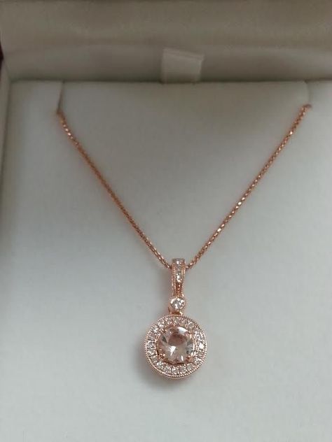 Rose Gold Diamond Pendant, Small Earrings Gold, Jewelry Necklace Simple, Diamond Jewelry Set, Fancy Jewelry Necklace, Pretty Jewelry Necklaces, Peach Morganite, Gold Bridal Jewellery Sets, Gold Jewelry Stores