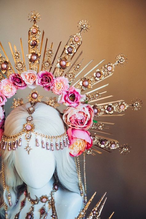 Celestial Headpiece, Carnival Outfit Carribean, Fantasy Crown, Halo Headpiece, Crown Halo, Crown Aesthetic, Festival Headpiece, Hair Projects, Goddess Crown