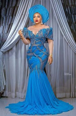 Asoebi Lace, African Wedding Attire, African Prom Dresses, Lace Gown Styles, Lace Dress Styles, African Lace Dresses, Asoebi Styles, Lace Styles, African Fashion Women Clothing