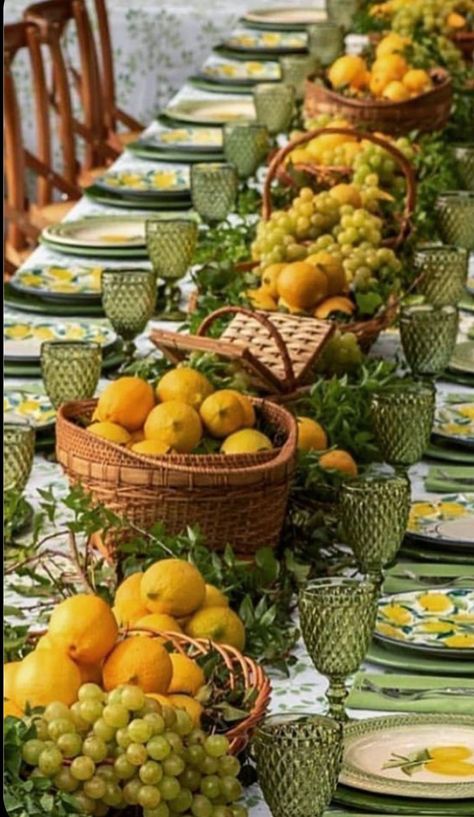 Stunning Table Settings, Lemon And Lime Table Decor, Summer Table Settings Lemon, Table Decoration With Lemons, Amalfi Centerpiece, Lemon Decor Table Setting, Tablescape With Lemons, Lemon And Lime Centerpieces, Brunch Outside Table Settings