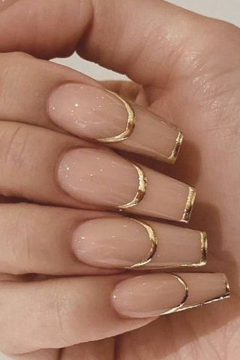 Pefect for those that don't want full chrome. Proposal Nails Ideas, Nude Gold Nails, Proposal Nails, Gold Nails Prom, Nail Info, Trending Acrylic Nails, Acrylic Nails Ideas, Acrylic Nails Designs, Feather Nails