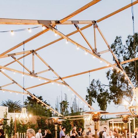 Emilee Sutherland on Instagram: "Ally and Tommy’s gorgeous classic beach wedding is on the blog today and let me tell you... it’s a GOOD ONE ✨ head to the link in our bio to see all the details!⠀ 📷: @geoffrivers ⠀ ⠀ #tastefultatterswedding ⠀ #santabarbaraweddingplanner #rinconbeachclubwedding #summerweddinginspo #losangelesweddingcoordinator" Rincon Beach Club Wedding, Classic Beach Wedding, Beach Club Wedding, Instagram Bio, Club Wedding, Wedding Coordinator, Santa Barbara, Beach Club, The Details