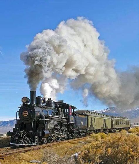 .. Old Steam Train, Scenic Train Rides, Steam Engine Trains, Joy Ride, رعب نفسي, Railroad Photography, Railroad Photos, Old Trains, Old Train