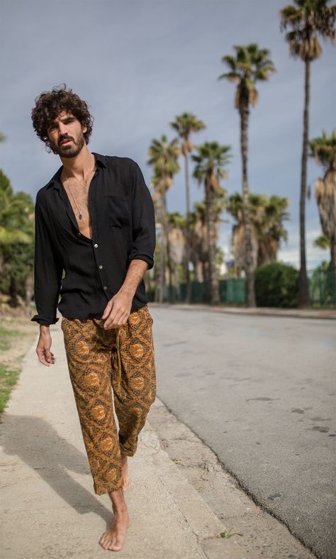 Mens Boho Chic Style, Man Boho Style, Boho Clothes Men, Mens Whimsical Fashion, Boho Pants Men, Boho Outfits Men Bohemian, Boho Mens Outfits, Male Boho Fashion, Bohemian Men Outfit