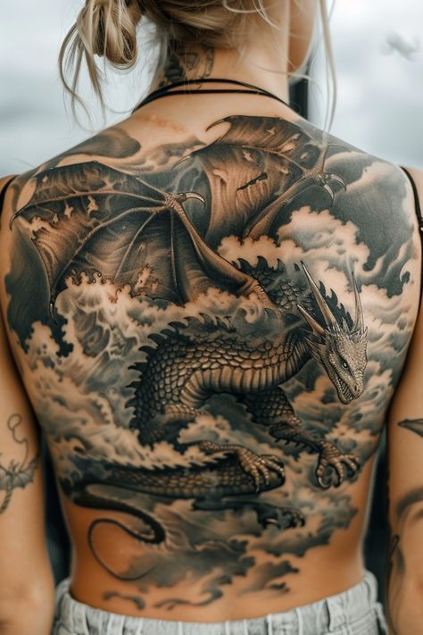 Best Dragon Tattoos, Dragon Tattoo Realistic, Spine Tattoo Designs, Rabe Tattoo, Dragon Tattoo Ideas, Upper Back Tattoos, Back Piece Tattoo, Dragon Sleeve Tattoos, Dragon Tattoo For Women