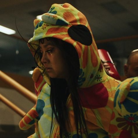 stephanie hsu as joy wang/jobu tupaki in “everything everywhere all at once” Joy Everything Everywhere All At Once, Villain Mentality, Jobu Tupaki, Joy Wang, Stephanie Hsu, Art Perspective, Everything Everywhere All At Once, Celebrity Film, Everything All At Once