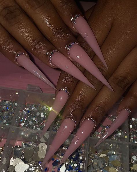 Bling Stiletto Nails, Sweet 16 Nails, Acrylic Nails Stiletto, Tapered Square Nails, Graduation Nails, Cute Acrylic Nail Designs, Dope Nail Designs, Long Acrylic Nails Coffin, Acrylic Nails Coffin Pink