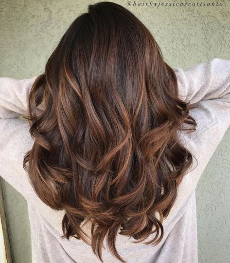 Brown Hair Balayage Ideas, Chocolate Brown Hair Ideas, Hair Balayage Ideas, Mocha Color Hair, Natural Dark Hair, Light Brown Balayage, Brown Hair Ideas, Brunette Ombre, Balayage Ideas