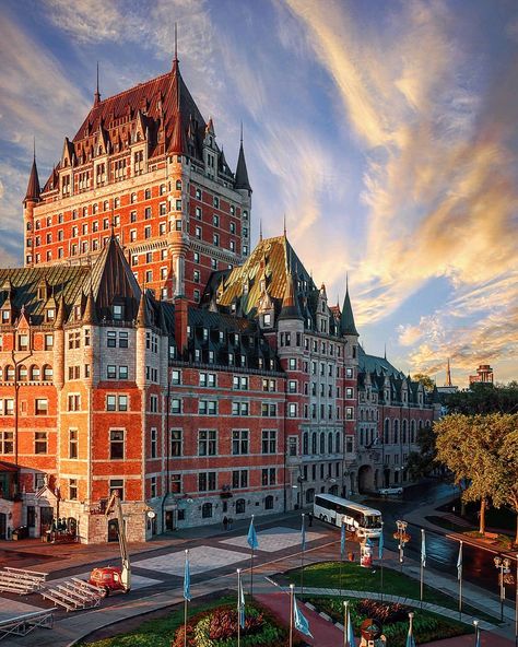 Chateau Frontenac Quebec, Chateau Frontenac, Canada City, Canada Photography, Canada Road Trip, Visit Canada, Beautiful Castles, City Landscape, Quebec City