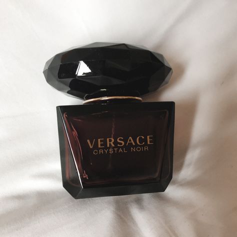 versace. Versace brand. Versace perfume. Versace collection. Black diamond perfume. Favorite scent. Expensive scent. Luxury. Luxurious fragrance. Fragrance of my life. Essentials. Details. Crystal Noir. Diamond style. Exquisite design. Brand. Branded. White soft bed sheet background. Inspo. Aesthetics. Clear. Denise Bobe Presets Black Perfume Aesthetic, Versace Crystal Noir Perfume, Versace Aesthetic, Hoco 2023, Versace Crystal Noir, Versace Fragrance, Koleksi Parfum, Crystal Noir, Versace Perfume