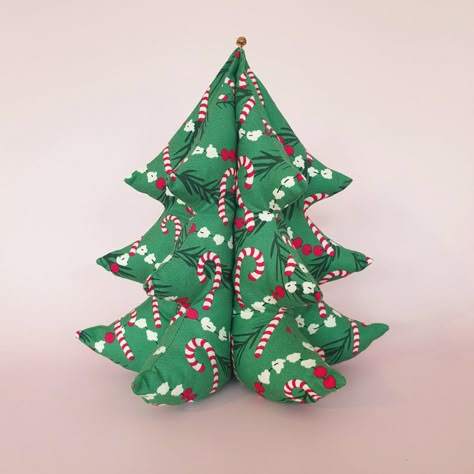 Padded Christmas Tree Pattern, 3d Fabric Christmas Tree Pattern, Sew A Christmas Tree, Tree Sewing Pattern, Christmas Tree Sewing, Vintage Christmas Table, Fabric Tree, 3d Christmas Tree, Christmas Sewing Projects