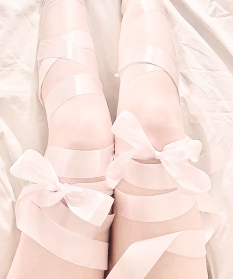 Soft Boy Style, Pink + Core + Aesthetic, Coquette Bows, Arab Beauty, Pink Coquette, Ballet Pink, Creepy Dolls, Fantasy Aesthetic, Instagram Photo Inspiration