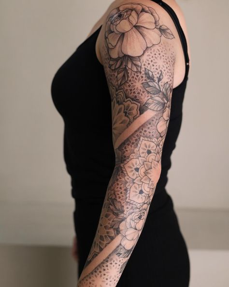 Maxime Dubbeld- Finished pattern, peony and mandala sleeve. Feminine tattoo sleeve with flowers and dotwork mandala’s. . . . . #floralsleeve #floraltattoosleeve #geometrictattoo #geometricpattern #geometrytattoo #mandalasleeve #mandalatattoo #tattoosleevesforgirls #femininetattoo #dotworkpattern #geometricsleeve #finishedtattoo #zwolletattoo #tattoozwolle Dotwork Pattern Tattoo, Peony Mandala Tattoo, Floral Mandala Tattoo Sleeve, Feminine Tattoo Sleeve, Sleeve Flower Tattoo, Sleeve With Flowers, Geometric Tattoo Sleeve, Mandala Tattoo Sleeve Women, Dotwork Tattoo Mandala