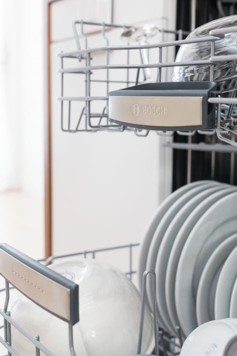 Expert Advice from Bosch: How to Load a Dishwasher Bosch Dishwasher 800, Dishwasher Bosch, Bosch Dishwasher, Best Dishwasher, Energy Saving Tips, The Dishwasher, Stainless Steel Dishwasher, Household Cleaning Tips, Clean Dishwasher