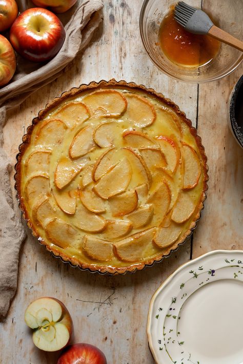 French Custard Pie, Tart Pie, French Tarts, Tart Normande Recipe, Thanksgiving Tart, Fall Tart, Apple Tarts, Apple Creme Brulee Tart, Apple Custard Tart Recipe