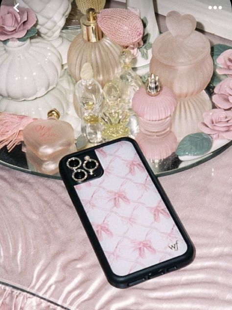 On Pointe Wildflower Case, Room Ideas Y2k, Wf Cases, March Nails Spring, Florida Kilos, Boss Motivation, Wildflower Phone Cases, Holiday Wishlist, Iphone Case Collection