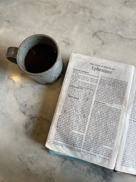 Bible Time Aesthetic, Bible Study Pictures, Morning Bible Study, Bible Time, Bible Study Notes, Daughters Of The King, King Of Kings, Jesus Saves, Jesus Loves Me