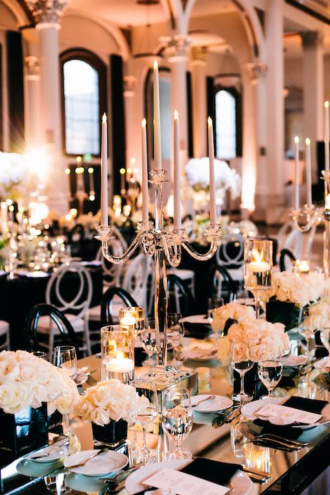 Cute Wedding Venues, Black And Cream Wedding, 20s Wedding Theme, Cream Wedding Theme, Gold And Black Wedding, Gatsby Themed Party, Gatsby Theme, Strictly Weddings, Wedding Floral Centerpieces