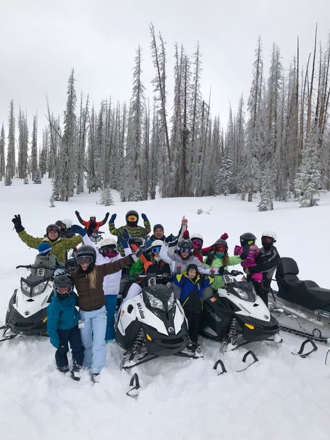 Family Ski Aesthetic, Ski Trip Family, Snowmobiling Aesthetic, Family Ski Trip Aesthetic, Family Trips Aesthetic, Ski Trip With Friends, Family Trip Aesthetic, Snowmobile Aesthetic, Travelling With Family