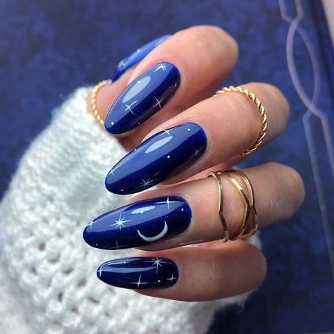 Trending Almond Nails | Cute Pinterest Nails. - Gist94 Blue Almond Shaped Acrylic Nails, Almond Nails Ideas Simple, Blue Almond Nails Design, Blue Nails Almond, Anytime Nails, Cute Almond Nails, Billy Hargrove, Nail Problems, Nails Glossy