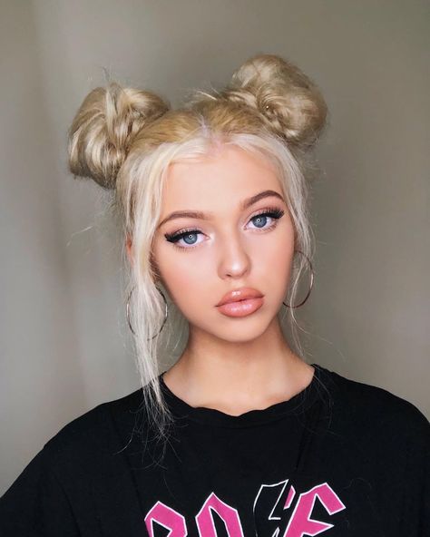 9.8m Followers, 209 Following, 823 Posts - See Instagram photos and videos from Loren Gray (@loren) 2 Braids Hairstyles, Space Buns Hair, Two Buns Hairstyle, Barbie Hairstyle, Cute Hairstyles For School, Hair School, Easy Hairstyles For School, Space Buns, Loren Gray