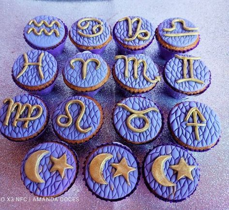 Zodiac Sign Cupcakes, Zodiac Signs Party Theme, Zodiac Sign Party Theme, Zodiac Sign Birthday Party, Moon Themed Birthday Party Decorations, Astrology Themed Party Decoration, Horoscope Birthday Party, Zodiac Themed Birthday Party, Zodiac Birthday Party Ideas