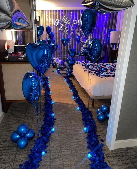 Romantic Hotel Room Ideas For Her Birthday, Royal Blue Hotel Room Decorations, 21st Birthday Hotel Decorations For Boyfriend, Birthday Rooms For Boyfriend, Hotel For Boyfriend Birthday, Bf Hotel Surprise, Hotel Birthday Set Up For Boyfriend, How To Decorate A Hotel Room For A Man Birthday, Room Decor For Men Birthday