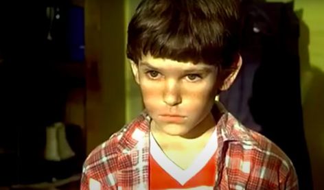 Netflix Horror, Henry Thomas, Cloak And Dagger, Celebrity Updates, All The Pretty Horses, Forrest Gump, Hollywood Legends, Steven Spielberg, Child Actors