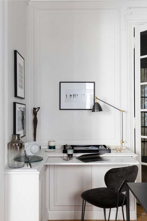 A stylish Parisian apartment by Camille Hermand Architecture Fireplace Herringbone, Classic Fireplace, English Cottage Decor, French Apartment, Minimal Interior, White Desk, Interiors Inspiration, Parisian Apartment, Stunning Interiors