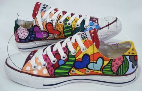 Painted Sneakers Ideas Design, Tekkies Painted Shoes, Doodle Shoes Design, Painting Sneakers Diy, Hand Painted Canvas Shoes, Painted Canvas Shoes Ideas, Painted Sneakers Diy Ideas, Sharpie Shoes Diy, Custom Painted Sneakers