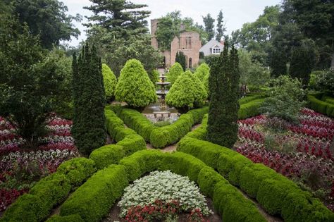 Visit 26 public gardens in North Georgia, each with breathtaking landscapes and wondrous beauty. Barnsley Resort, Barnsley Gardens, Romantic Weekend Getaways, Formal Garden, Romantic Destinations, Romantic Weekend, Public Garden, North Georgia, Gorgeous Gardens